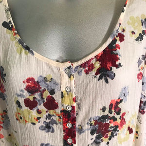 Eddie Bauer Multi-Color Floral Sleveless Blouse